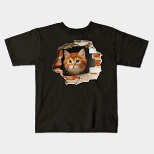 Sweet cat poking its head out from a wall opening Kids T-Shirt